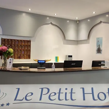 Le Petit Szálloda 3*