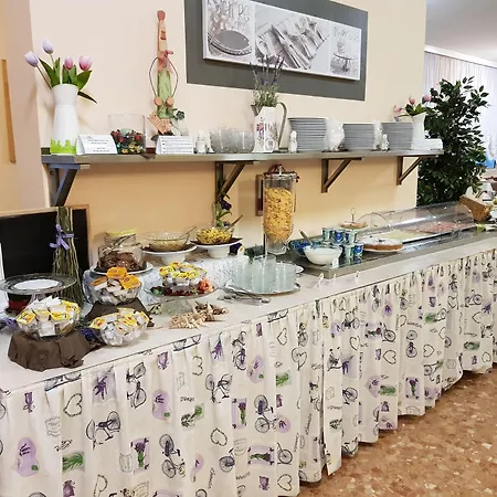 Szálloda Le Petit 3*