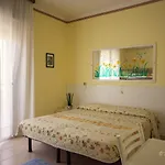 Le Petit Hotel 3*