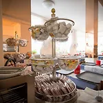 Hotel Le Petit