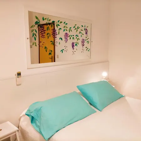 Le Petit Hotel 3*