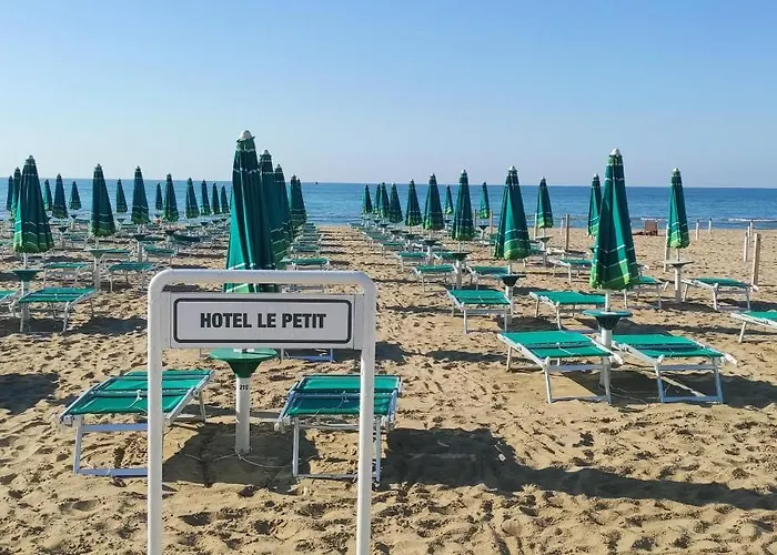 Le Petit Szálloda 3*